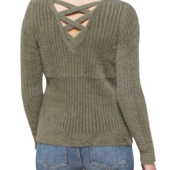 *SOLD* NWOT! Love Ellie Mia Eyelash Sweater - Size Large - Picture 3 of 8